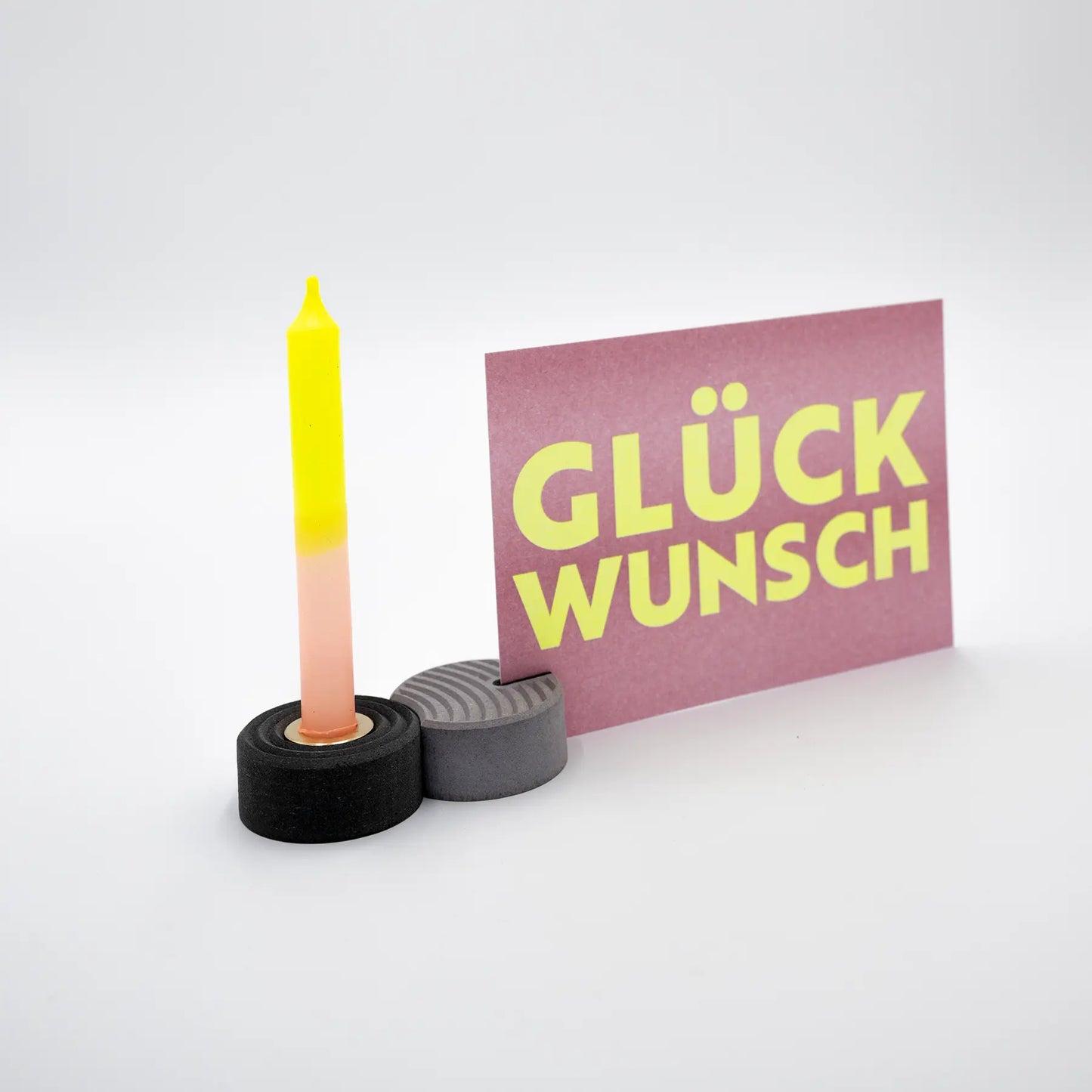 Ringcut – Kerzenständer + Kartenhalter