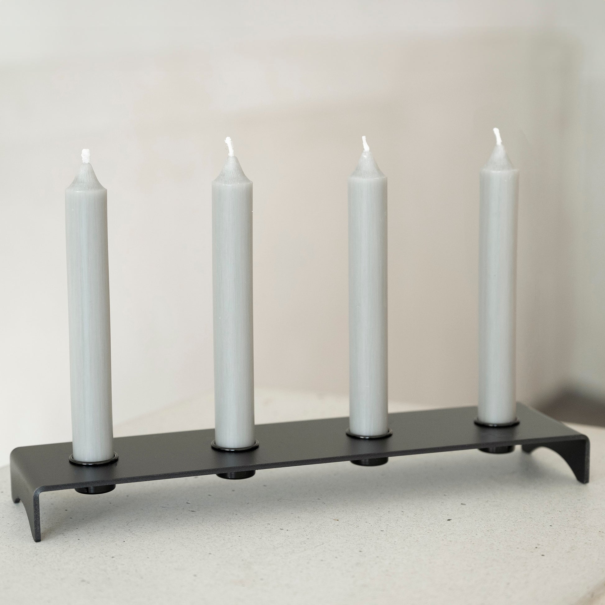 Stahl Kerzenständer Vier Kerzen - moderner Adventskranz