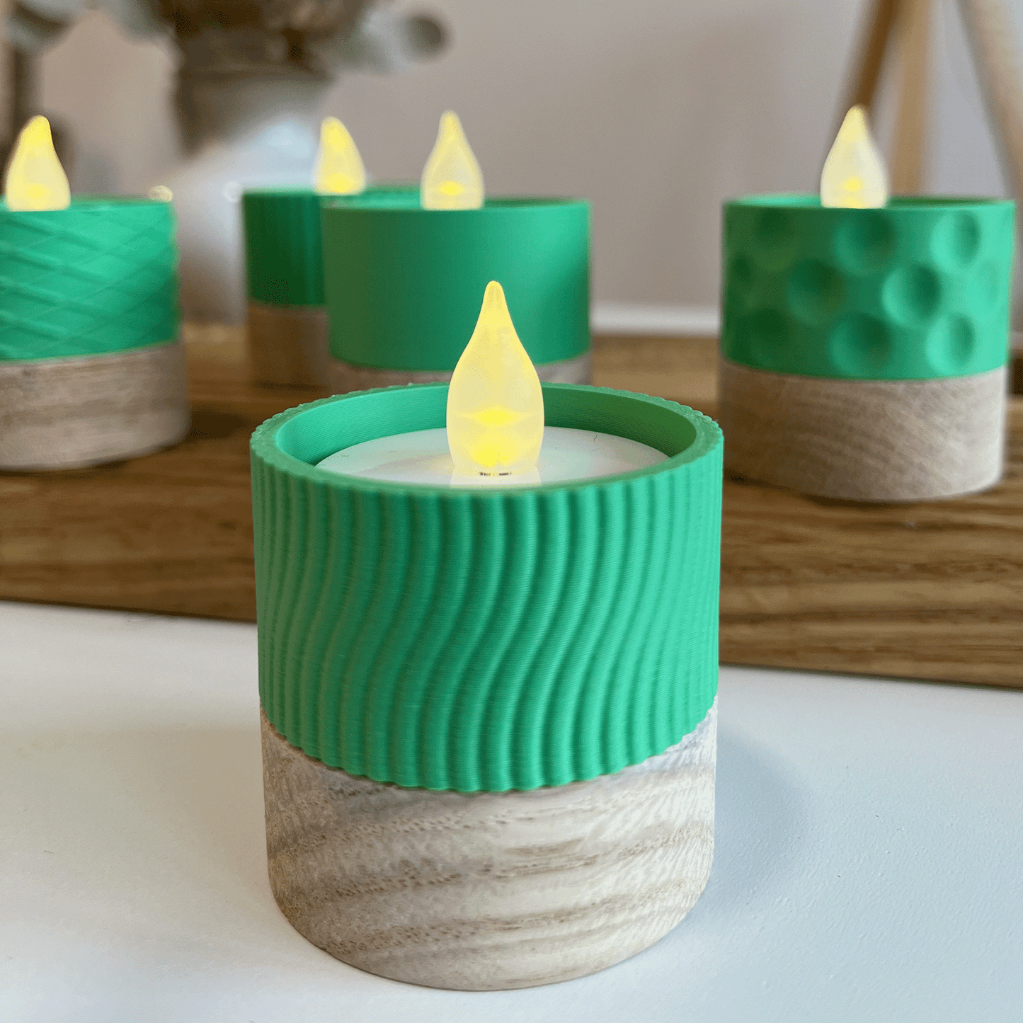 Columina "Wavy" – Design LED-Teelichthalter aus Holz und 3D-Druck