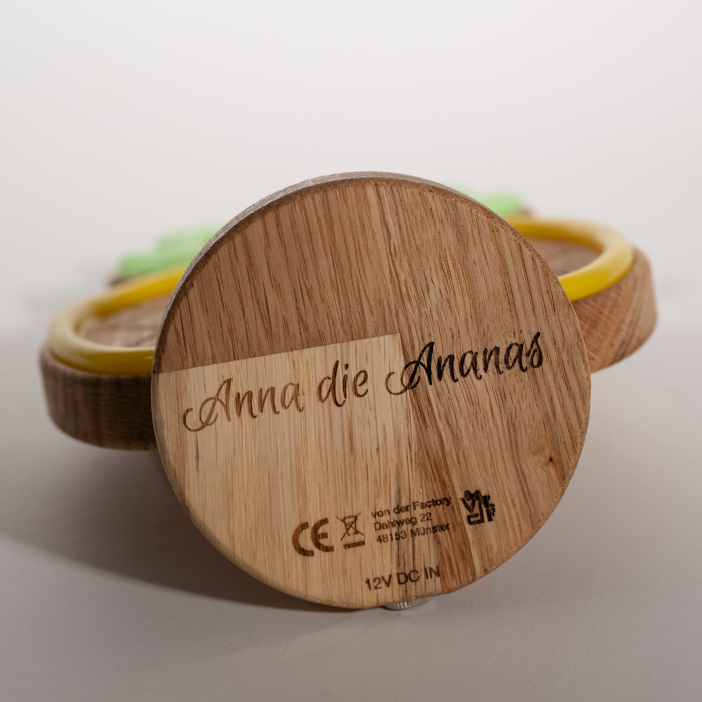 B-Grade Anna la Piña - Lámpara de Neón LED en Madera de Roble