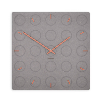 LUXHORA Circula – Wanduhr von der Factory