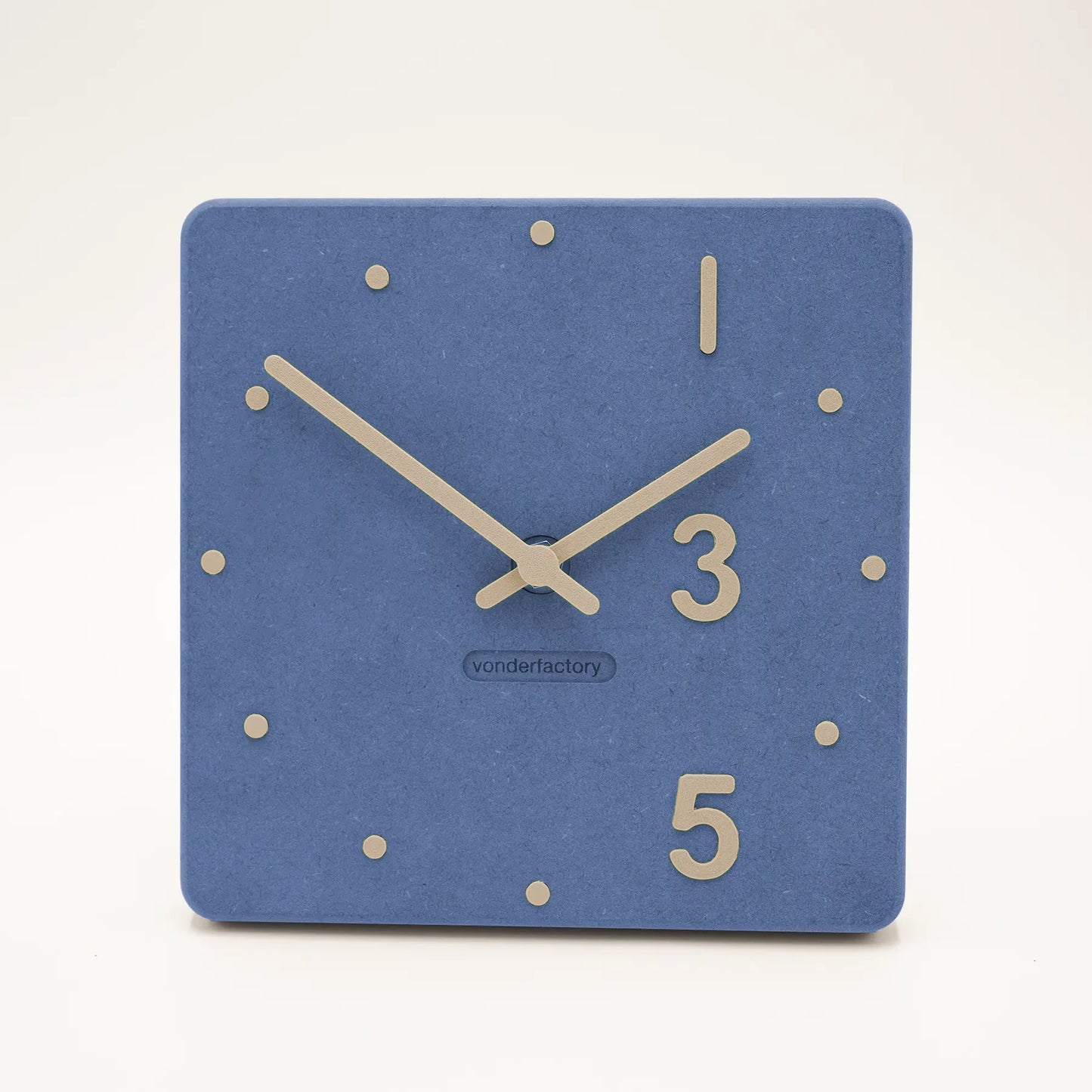 LXVAR Desktra_blau_latte