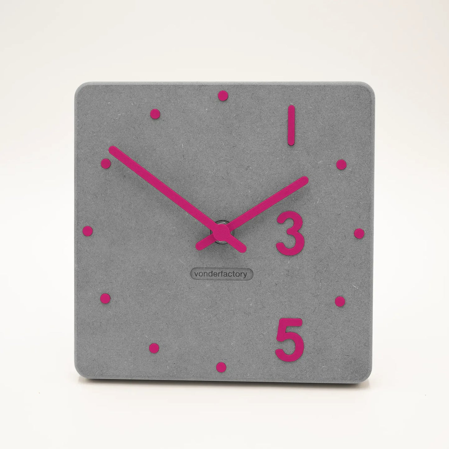 LXVAR Desktra_grau_fuchsia