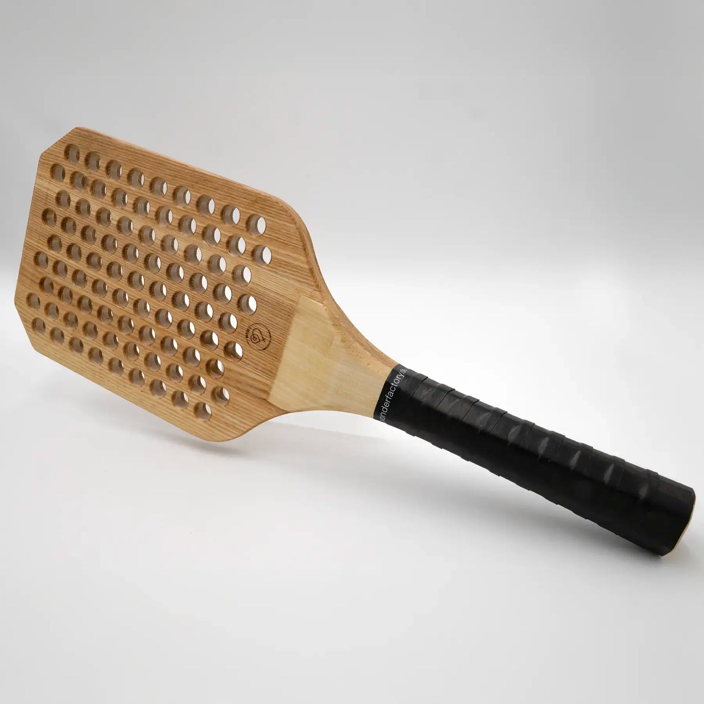 VON DER FACTORY X HOMEBEIS – Speckbrettschläger