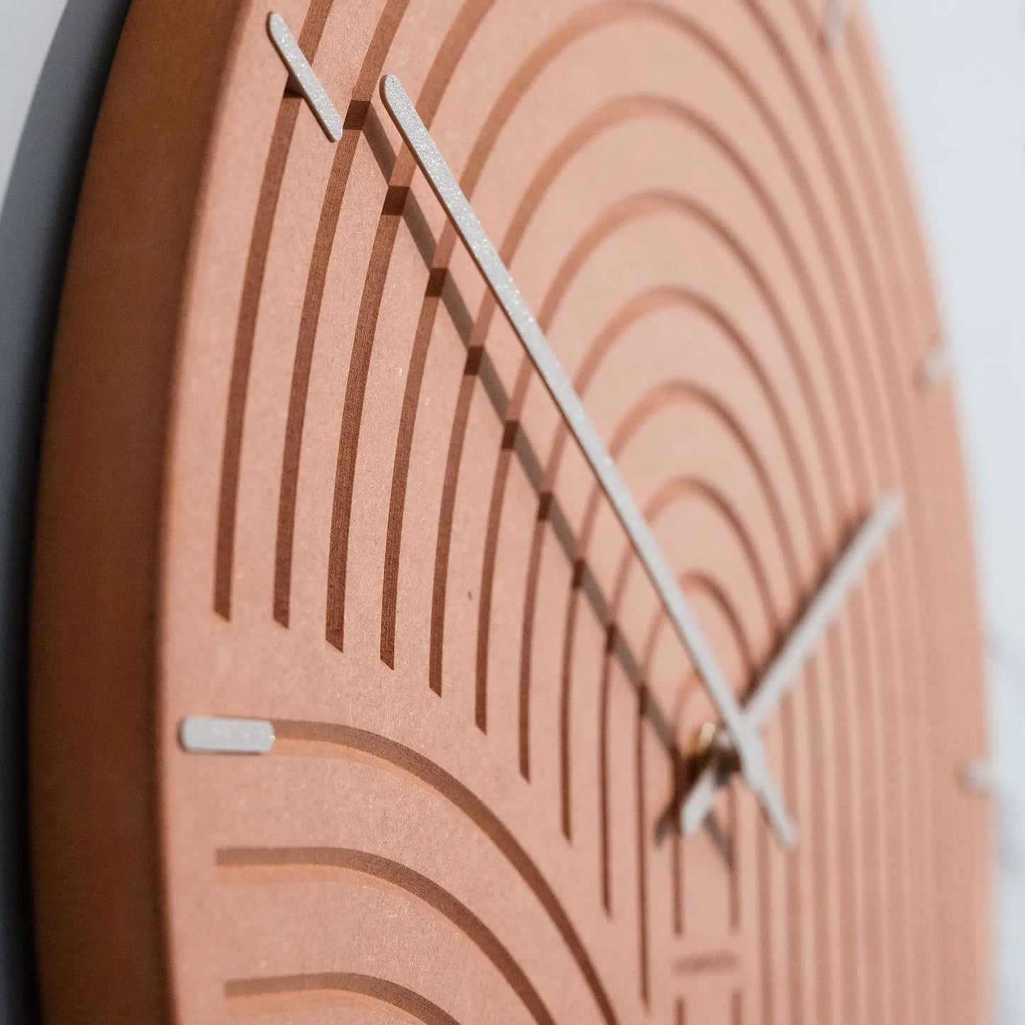 LUXHORA Arcadia – Wanduhr von der Factory