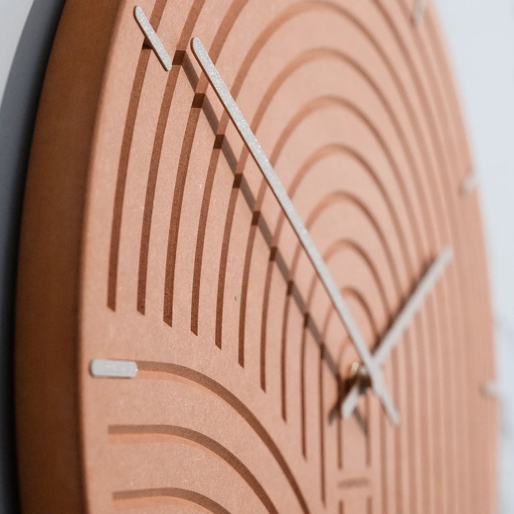 LUXHORA Arcadia – Wanduhr von der Factory