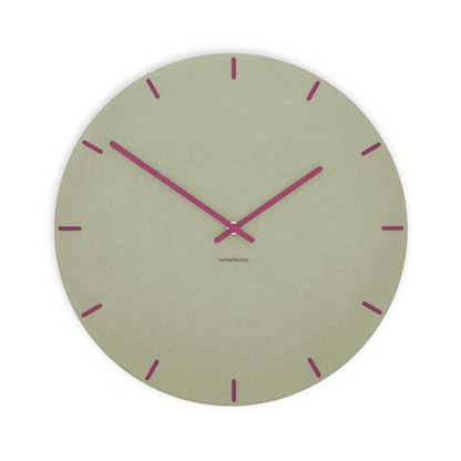 LXVAR Wave_Your_Flag_khaki_fuchsia